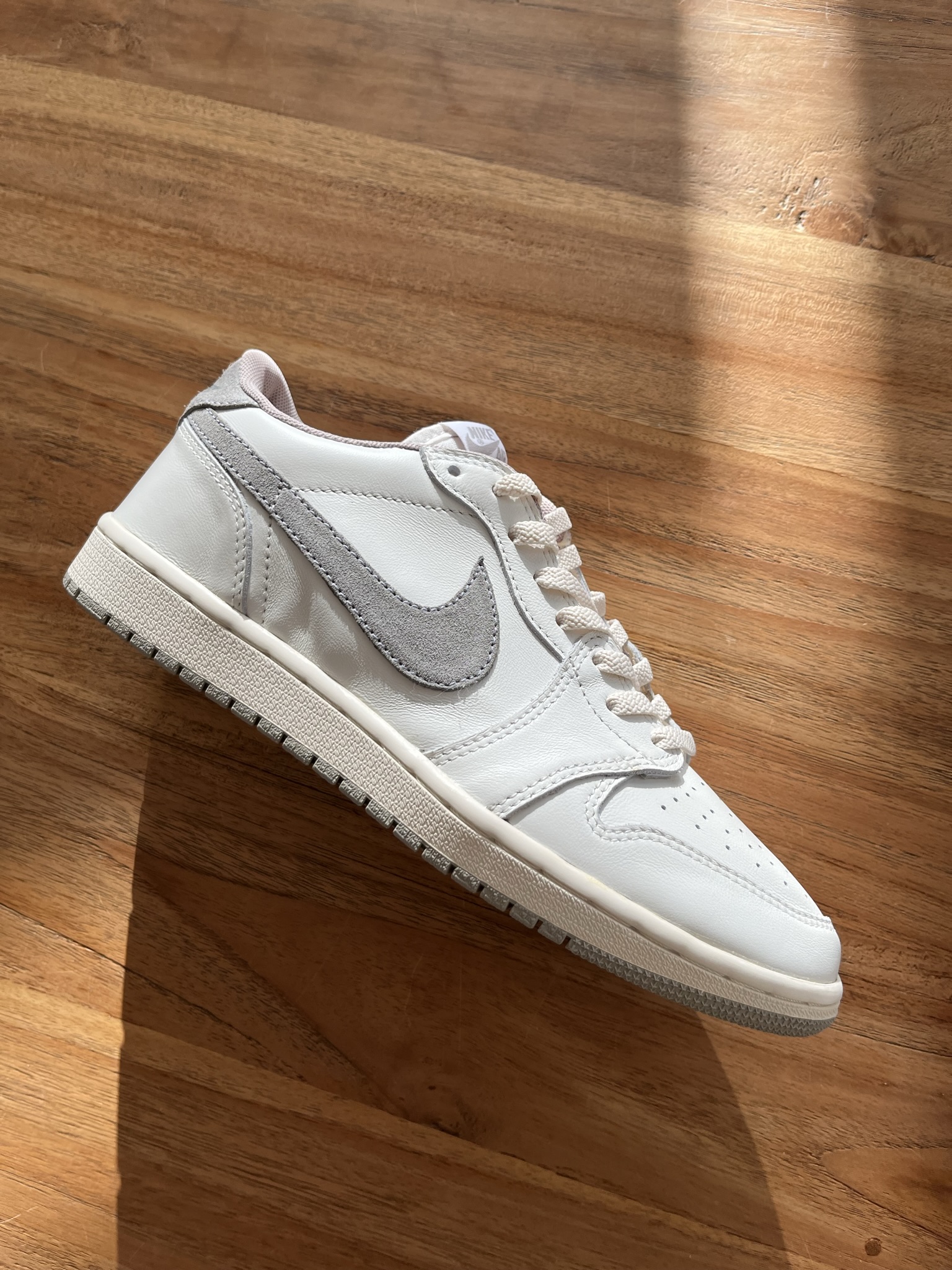 Natural Grey Low